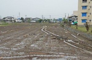 地面に飛散物